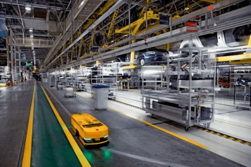 順義區(qū)委書記高朋 以創(chuàng)新驅(qū)動(dòng)引領(lǐng)高質(zhì)量發(fā)展，牢牢把握商務(wù)信息咨詢新機(jī)遇